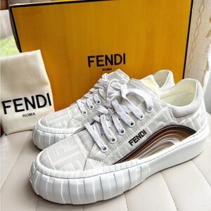 NWT FENDI FORCE FF LOW TOP LOGO CANVAS PLATFORM SNEAKERS WHITE 39.5